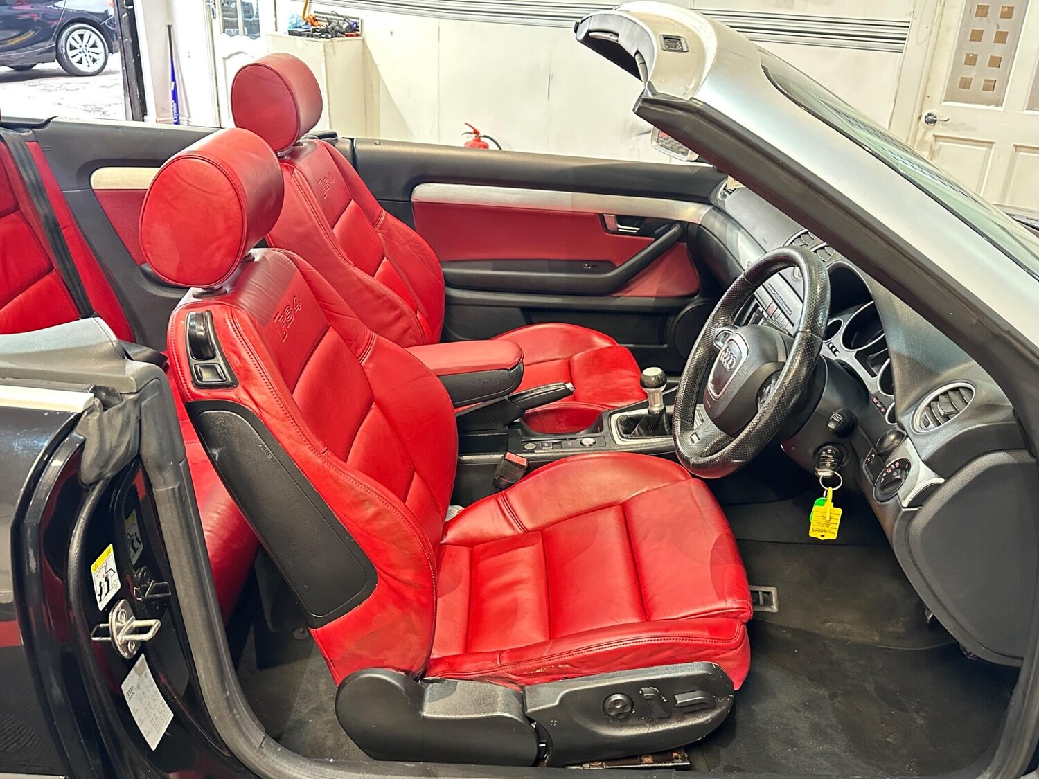 Used Audi RS4 Cabriolet 2007 for sale - 76989500: Photo 26