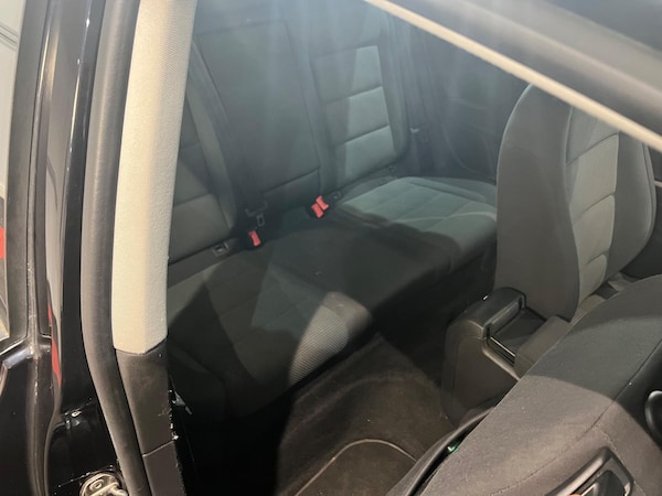 Used Volkswagen Golf 2010 for sale - 76099087: Photo 12