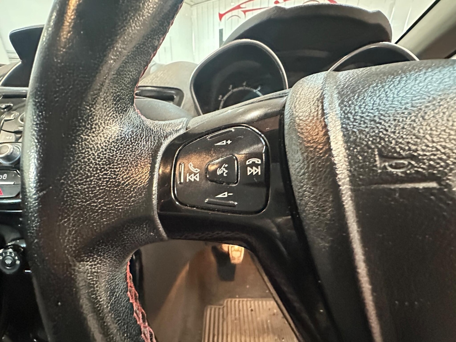 Used Ford Fiesta 2016 for sale - 76942472: Photo 28