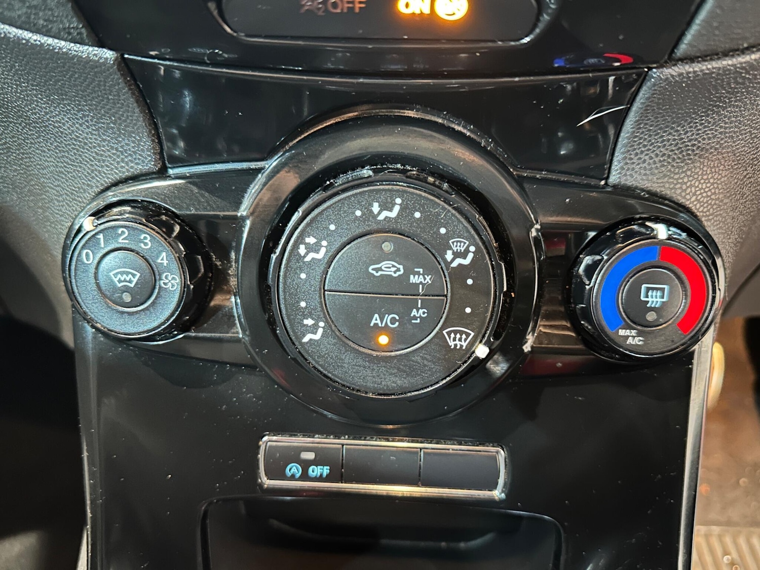 Used Ford Fiesta 2016 for sale - 76942472: Photo 30