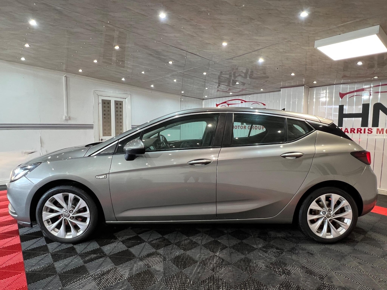 Used Vauxhall Astra 2016 for sale - 77162816: Photo 9