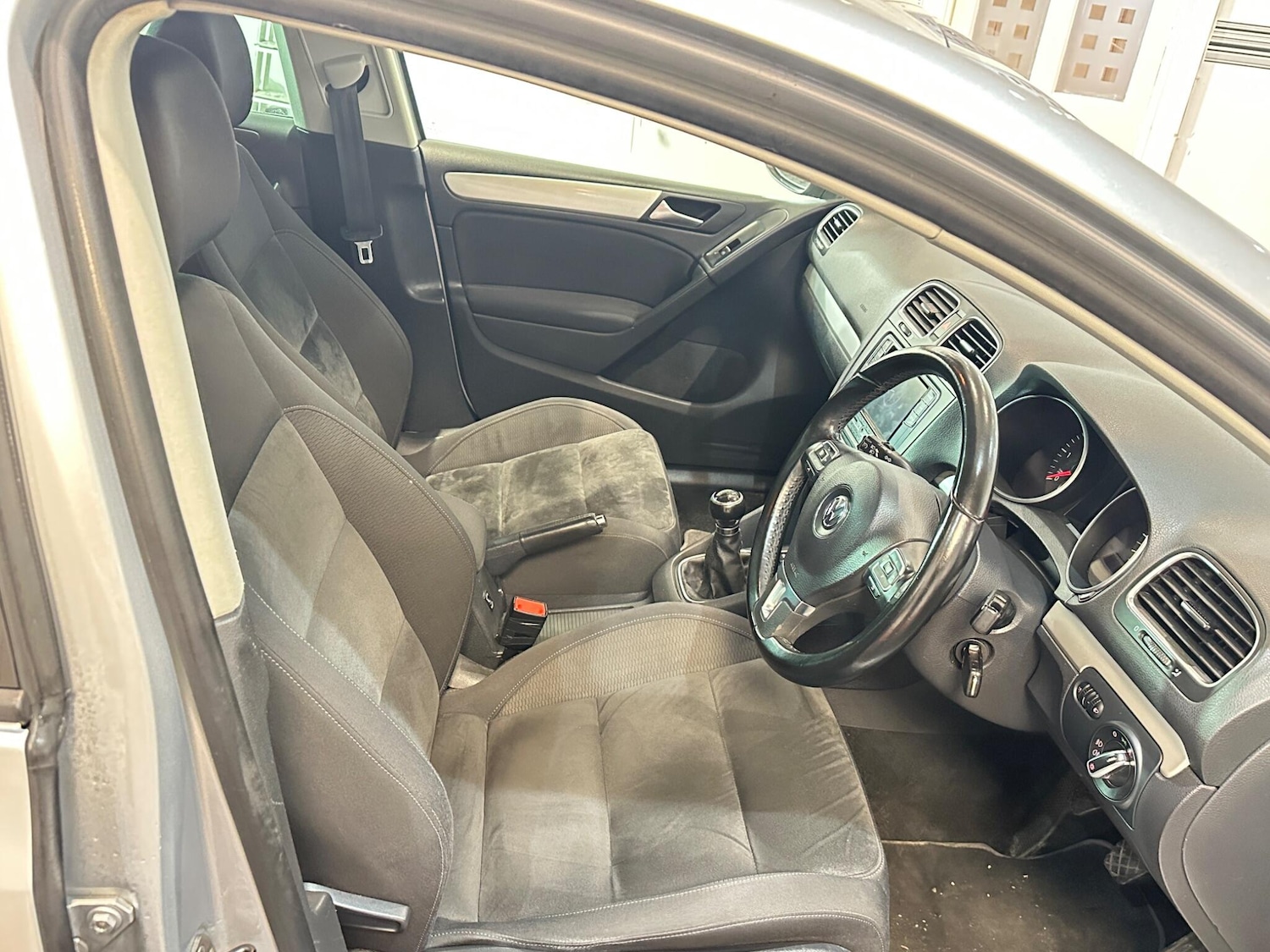 Used Volkswagen Golf 2009 for sale - 76667021: Photo 17