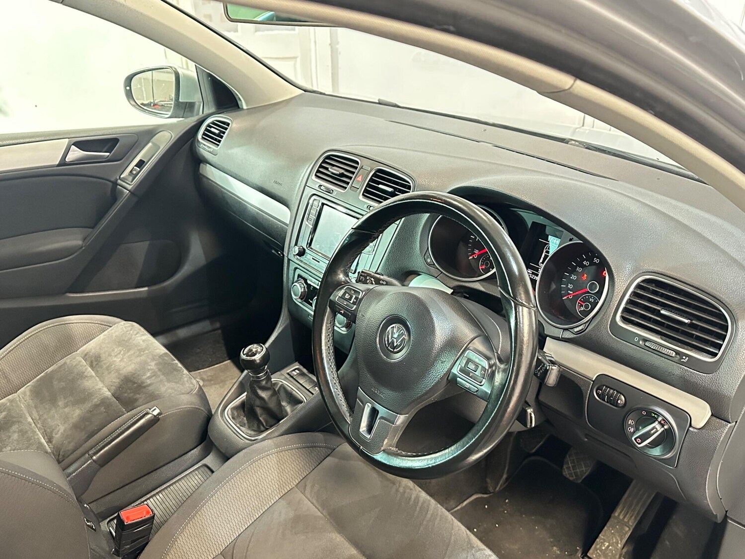 Used Volkswagen Golf 2009 for sale - 76667021: Photo 18