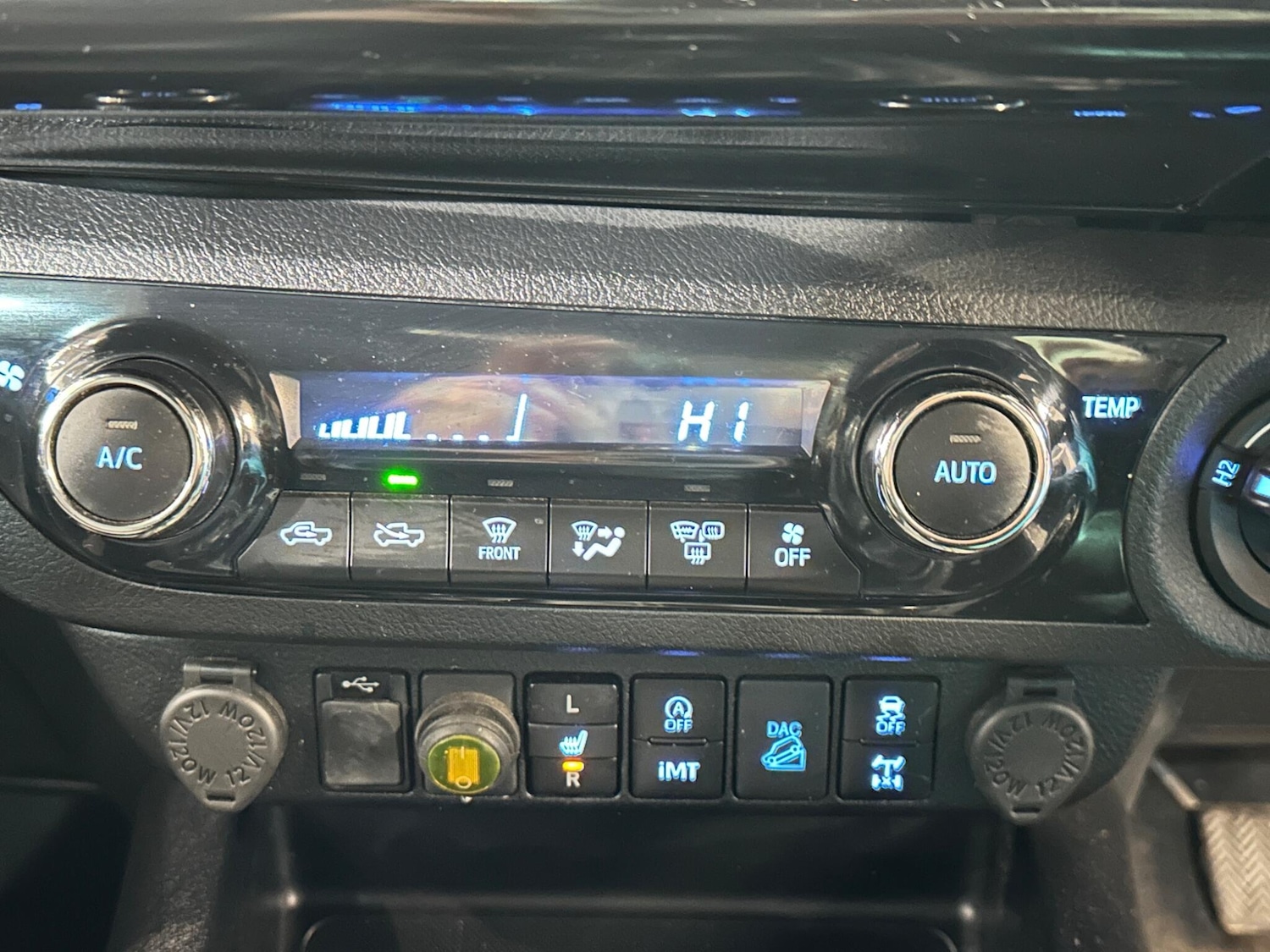 Used Toyota Hilux 2022 for sale - 77626137: Photo 26