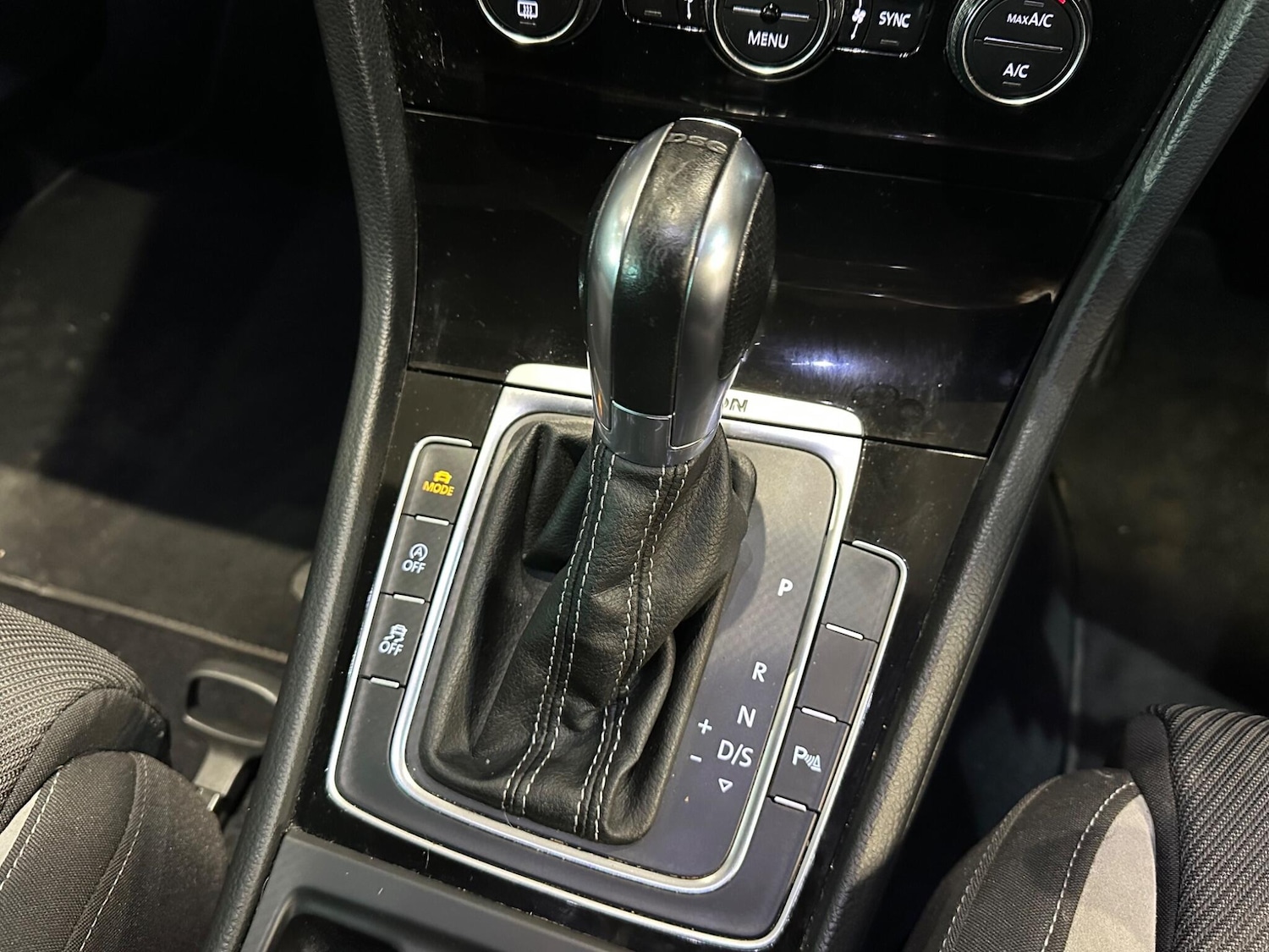 Used Volkswagen Golf 2016 for sale - 76318101: Photo 23