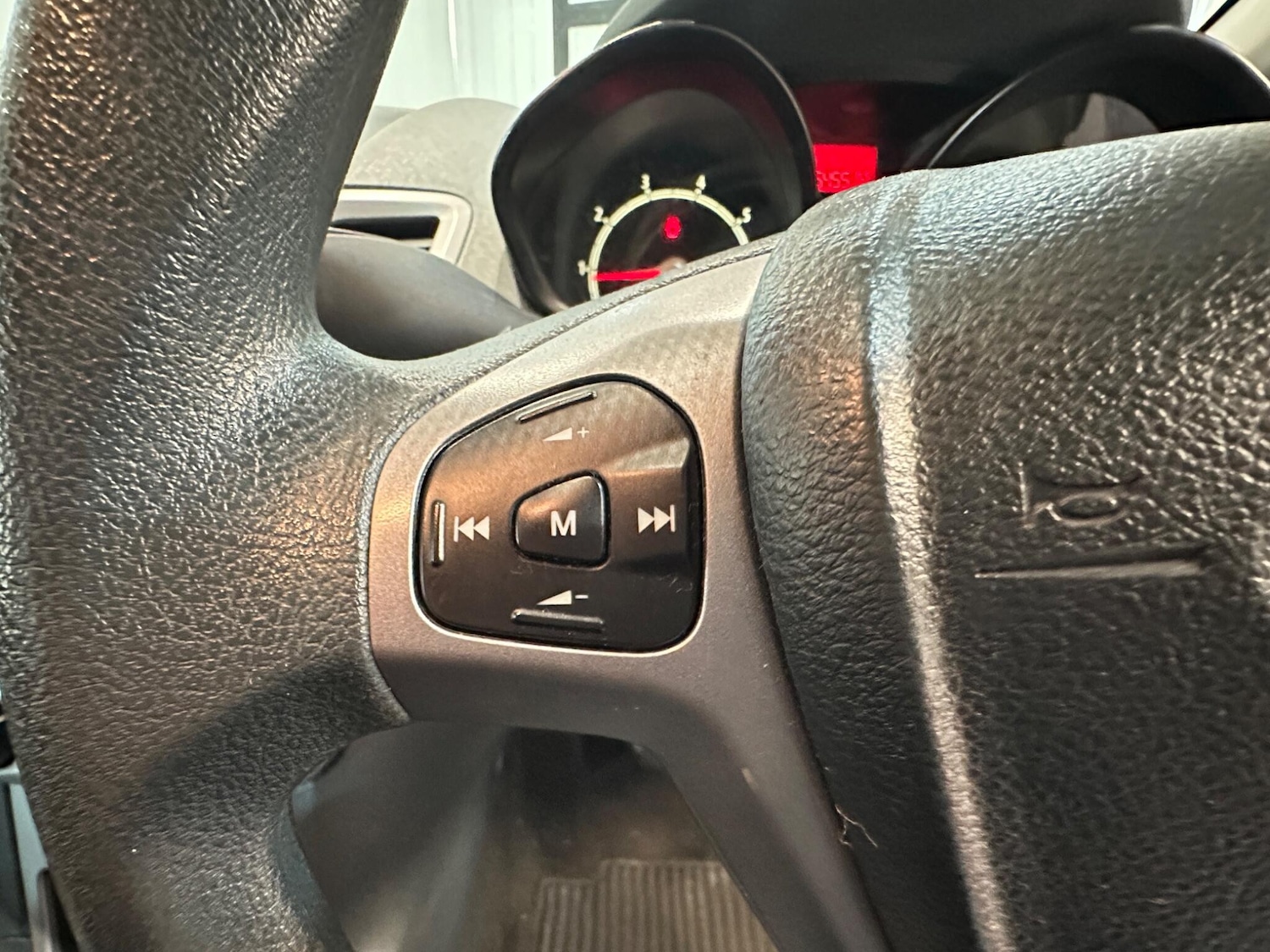 Used Ford Fiesta 2009 for sale - 77550315: Photo 29