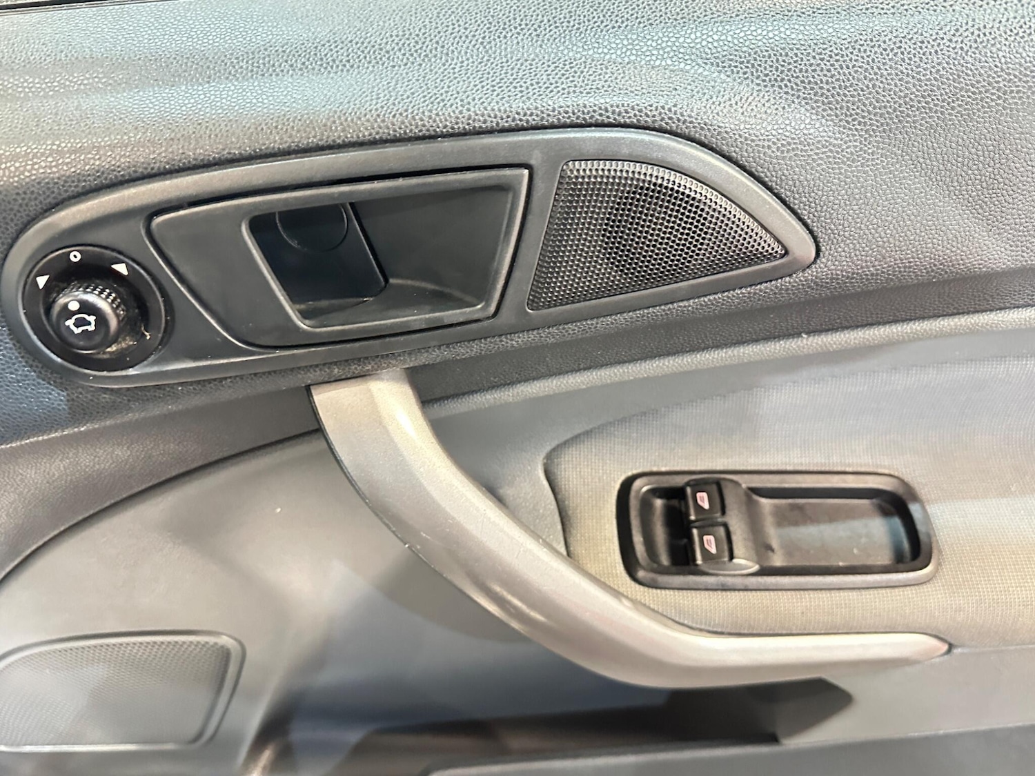 Used Ford Fiesta 2009 for sale - 77550315: Photo 31