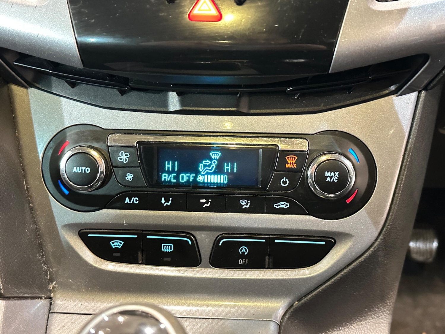 Used Ford Focus 2012 for sale - 77424853: Photo 32