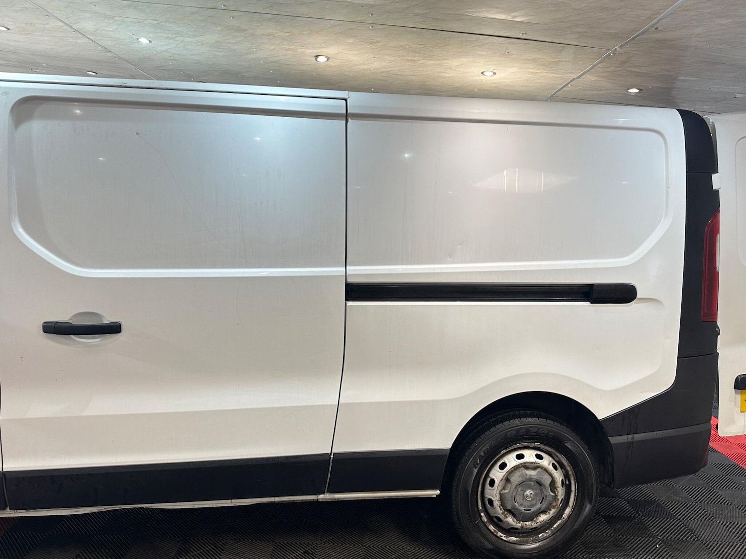 Used Vauxhall Vivaro 2015 for sale - 76512225: Photo 19