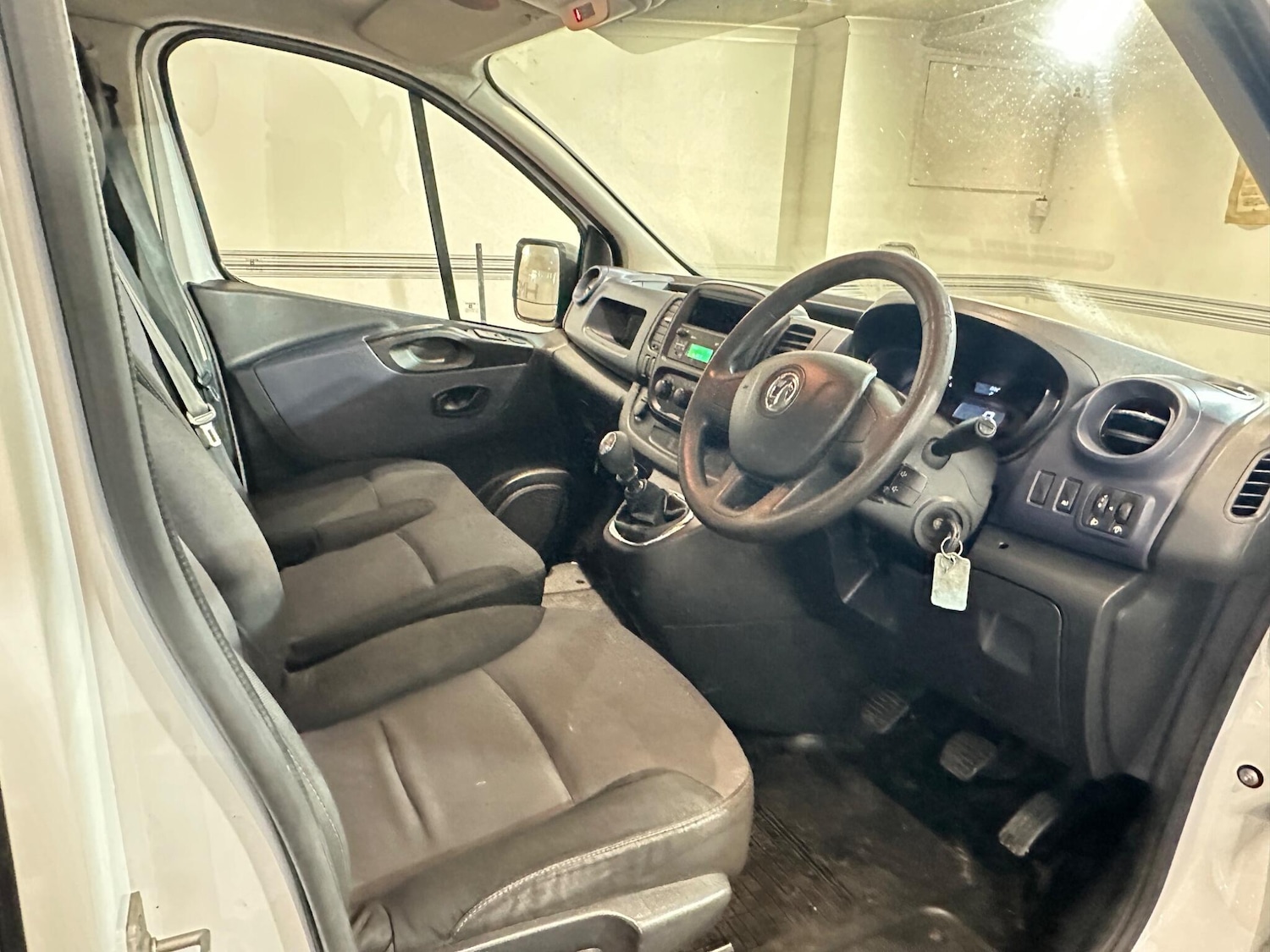 Used Vauxhall Vivaro 2015 for sale - 76512225: Photo 24