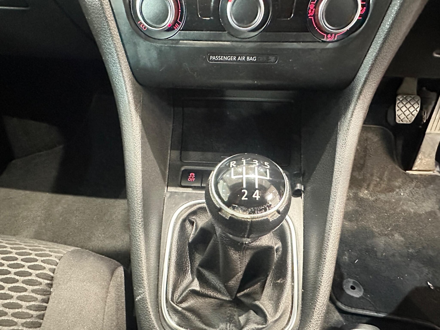 Used Volkswagen Golf 2011 for sale - 76855888: Photo 28