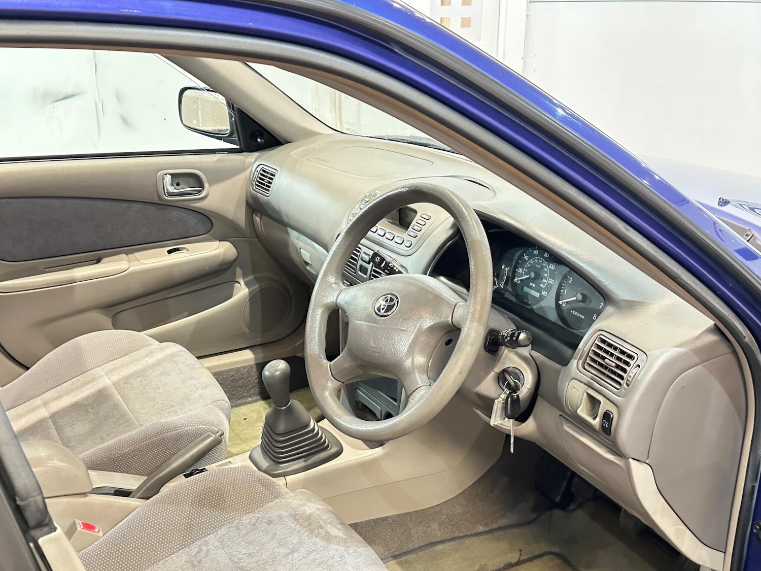 Used Toyota Corolla 2001 for sale - 76942588: Photo 18