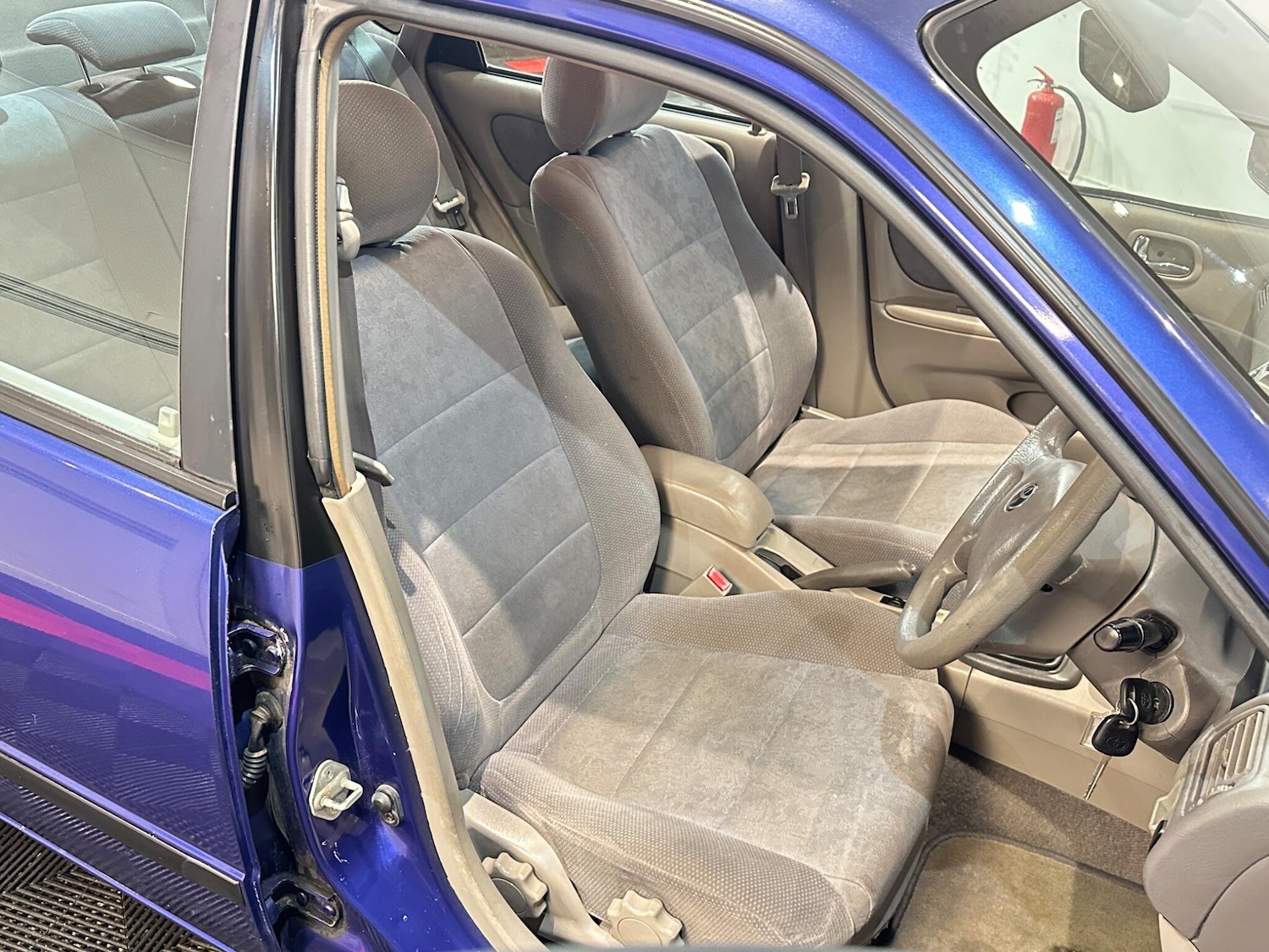 Used Toyota Corolla 2001 for sale - 76942588: Photo 19