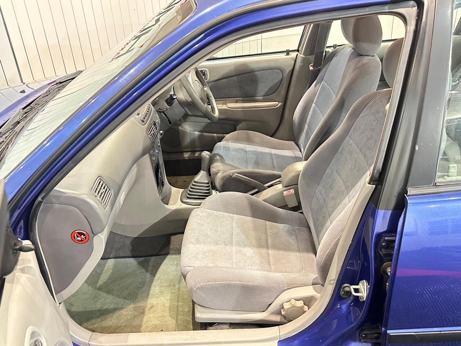 Used Toyota Corolla 2001 for sale - 76942588: Photo 23