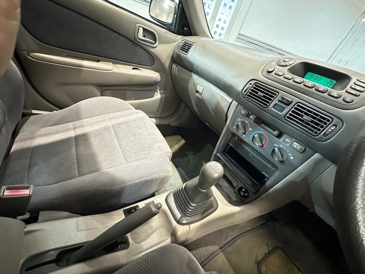 Used Toyota Corolla 2001 for sale - 76942588: Photo 29