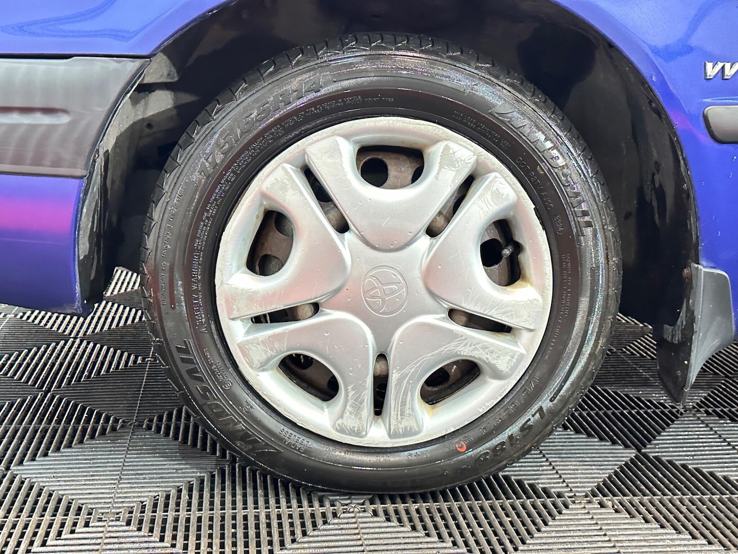 Used Toyota Corolla 2001 for sale - 76942588: Photo 32