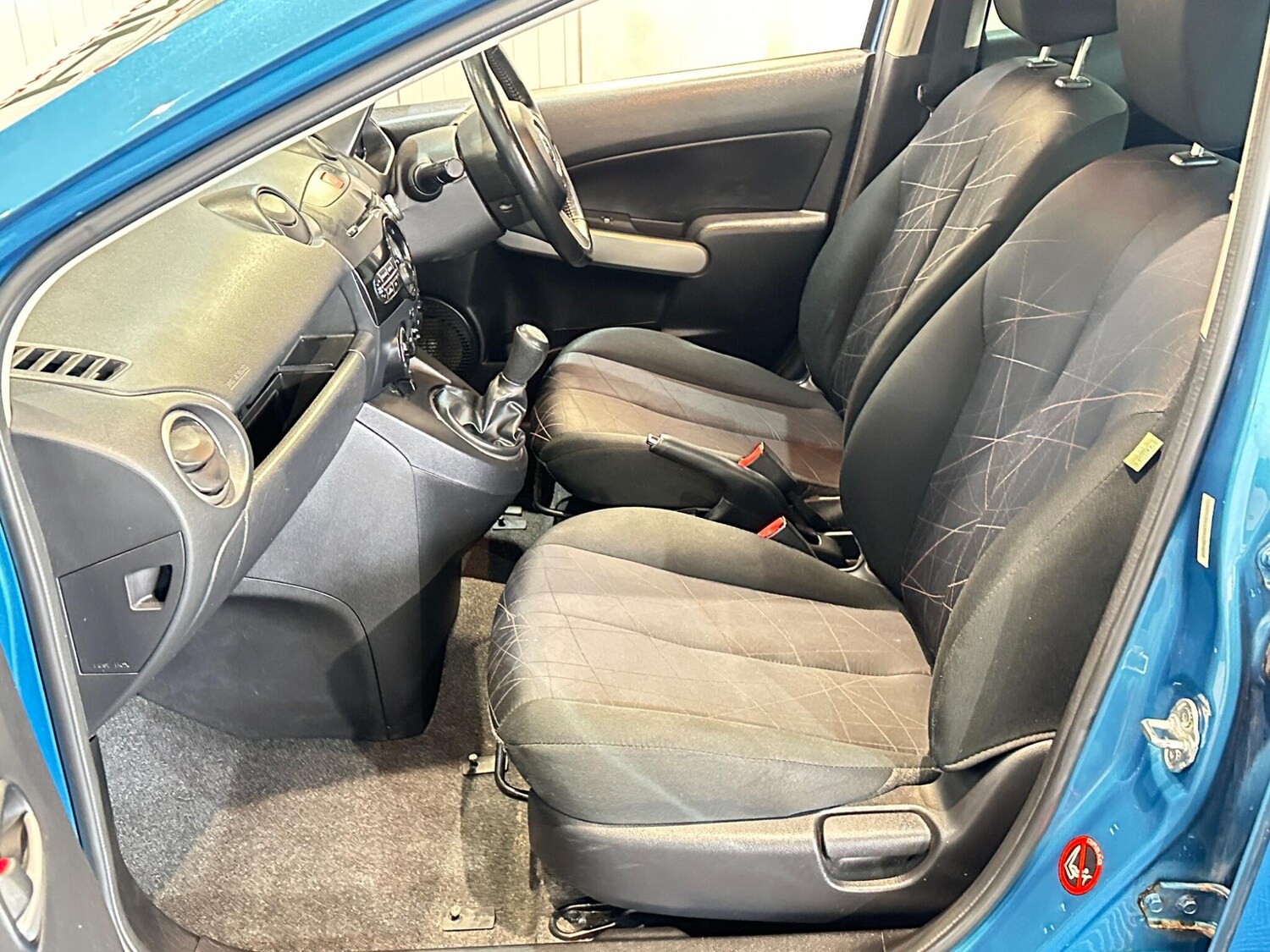 Used Mazda Mazda2 2013 for sale - 77909403: Photo 23