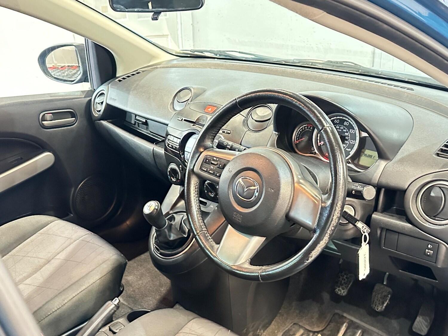 Used Mazda Mazda2 2013 for sale - 77909403: Photo 25