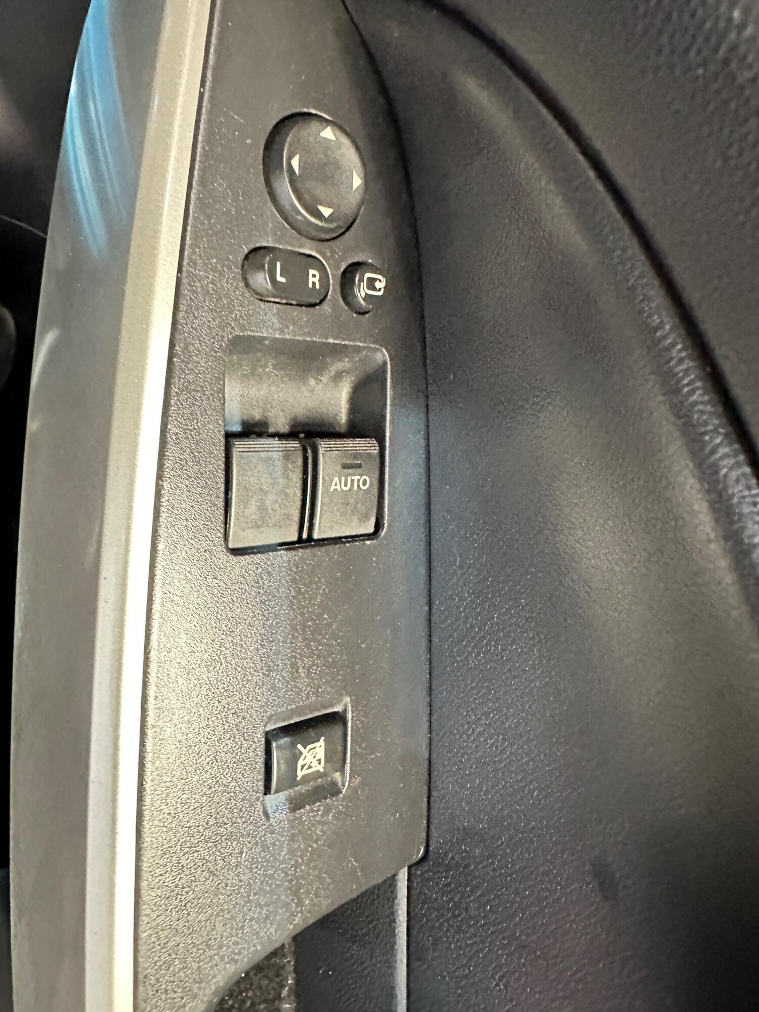 Used Mazda Mazda2 2013 for sale - 77909403: Photo 33