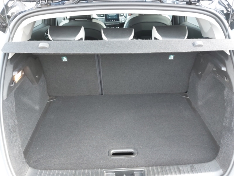 Used Renault Captur 2023 for sale - 78080216: Photo 8