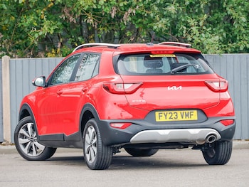 Used Kia Stonic 2023 for sale - 76358444: Photo