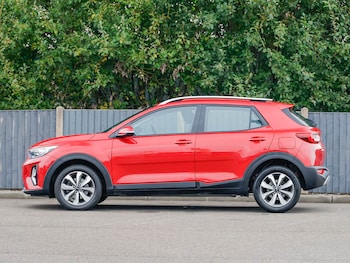 Used Kia Stonic 2023 for sale - 76358444: Photo