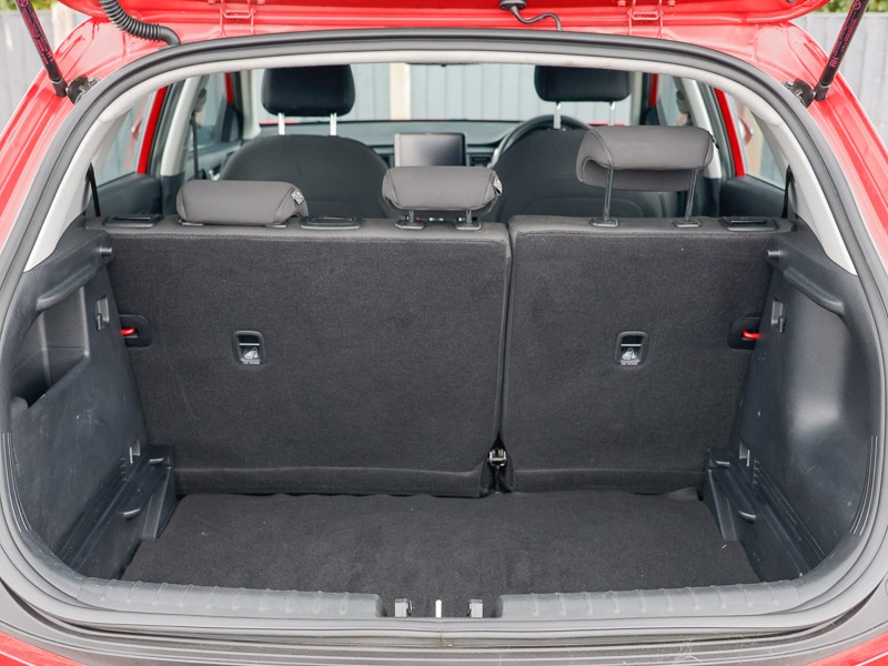 Used Kia Stonic 2023 for sale - 76358444: Photo 8