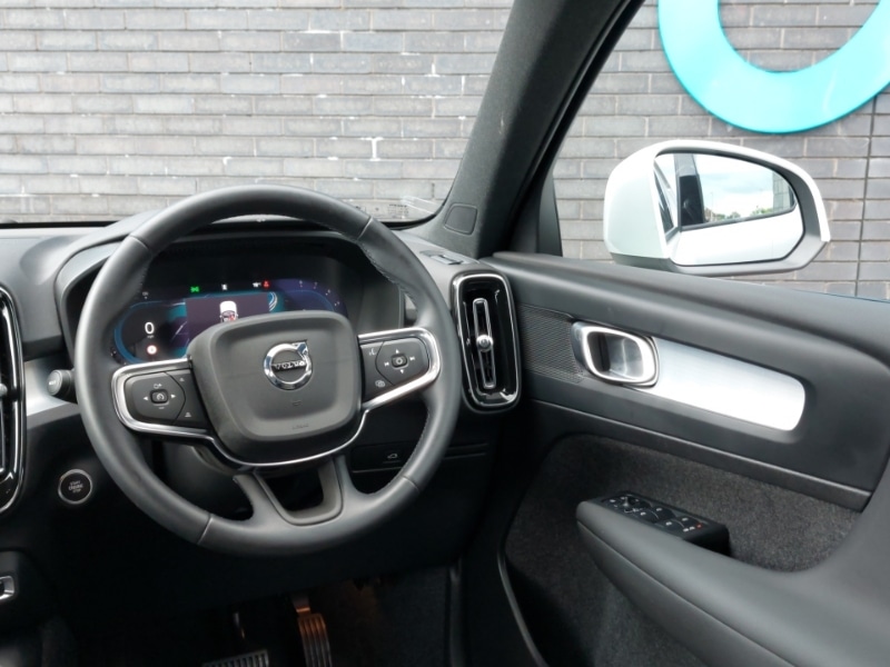 Used Volvo XC40 2024 for sale - 77214359: Photo 10