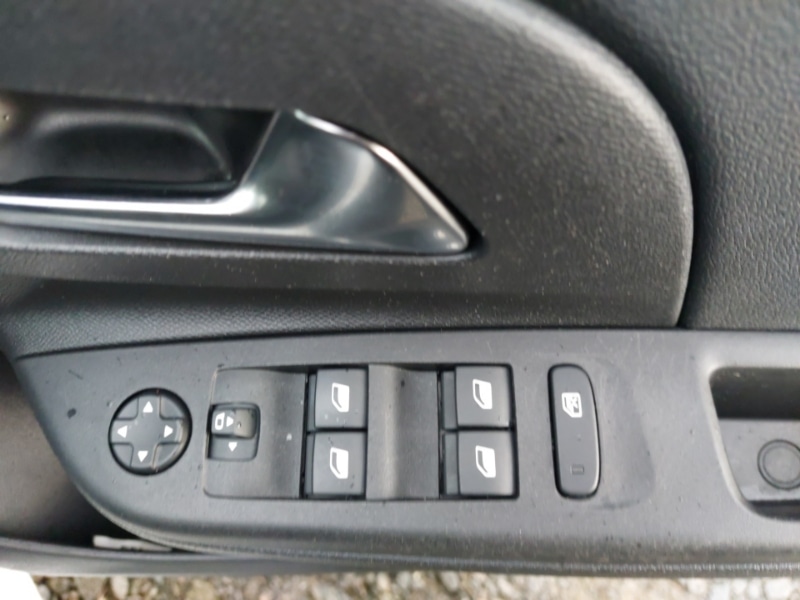 Used Vauxhall Corsa 2022 for sale - 76823154: Photo 11