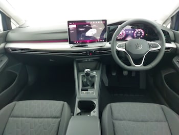 Used Volkswagen Golf 2025 for sale - 76952034: Photo