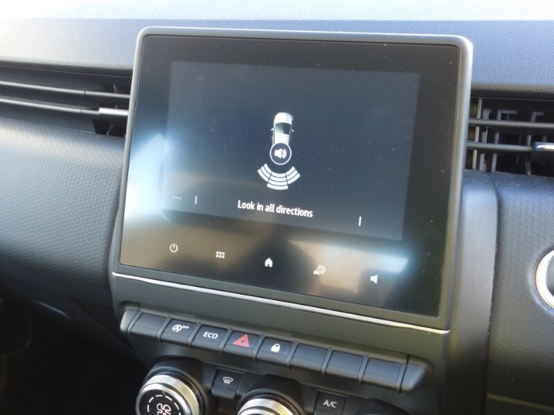 Used Renault Clio 2022 for sale - 76639922: Photo 11