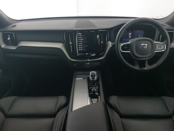 Used Volvo XC60 2024 for sale - 76195178: Photo 2