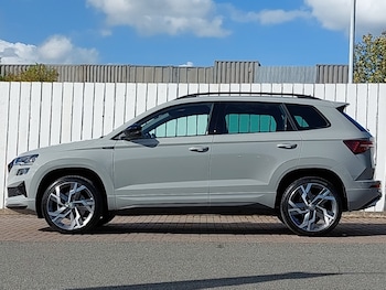 Used Skoda Karoq 2024 for sale - 76237887: Photo 2