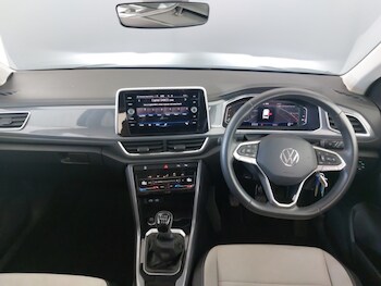 Used Volkswagen T-Roc 2022 for sale - 78700007: Photo