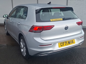 Used Volkswagen Golf 2022 for sale - 77874802: Photo