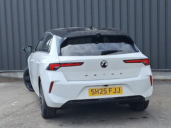 Used Vauxhall Astra 2025 for sale - 75447435: Photo