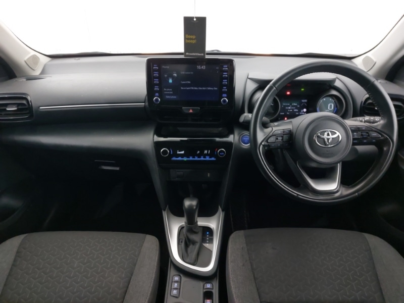 Used Toyota Yaris Cross 2022 for sale - 77399155: Photo 2