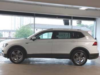 Used Volkswagen Tiguan Allspace 2019 for sale - 74934202: Photo