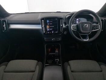 Used Volvo XC40 2023 for sale - 76050816: Photo