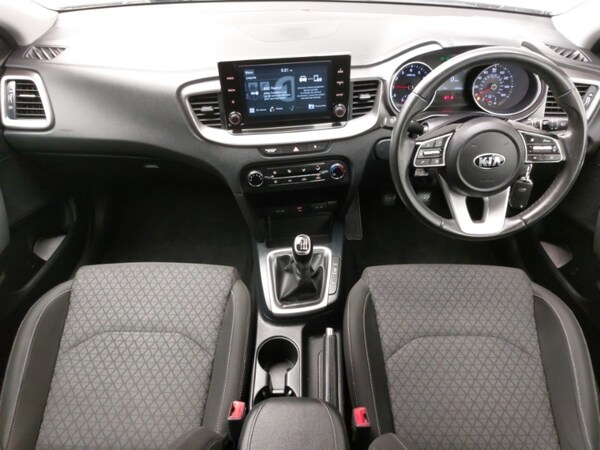 Used Kia XCeed 2020 for sale - 76265133: Photo 2