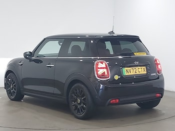 Used MINI Hatch 2023 for sale - 77467805: Photo