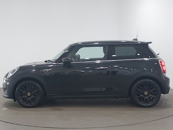 Used MINI Hatch 2023 for sale - 77467805: Photo