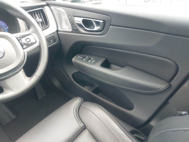 Used Volvo XC60 2024 for sale - 76369852: Photo 10