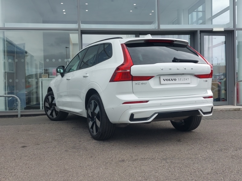 Used Volvo XC60 2024 for sale - 76369852: Photo 3