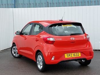 Used Hyundai i10 2021 for sale - 79069699: Photo
