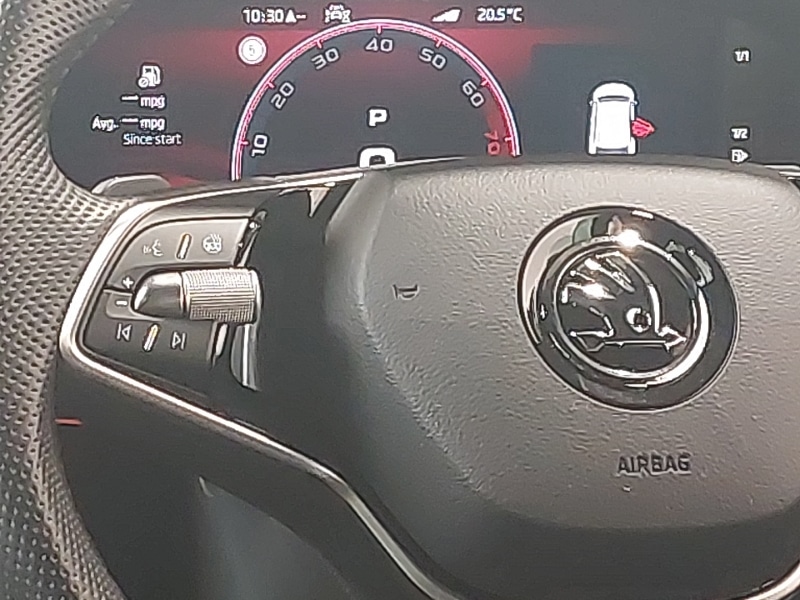 Used Skoda Karoq 2024 for sale - 76983631: Photo 10