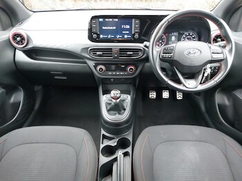 Used Hyundai i10 2023 for sale - 77597439: Photo