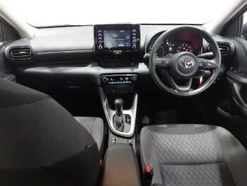 Used Toyota Yaris 2023 for sale - 78836998: Photo