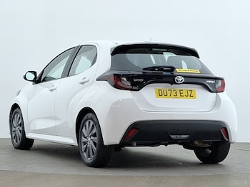 Used Toyota Yaris 2023 for sale - 78912403: Photo