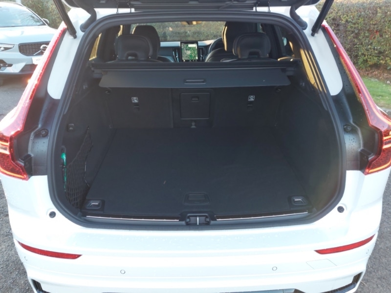 Used Volvo XC60 2025 for sale - 77196898: Photo 8